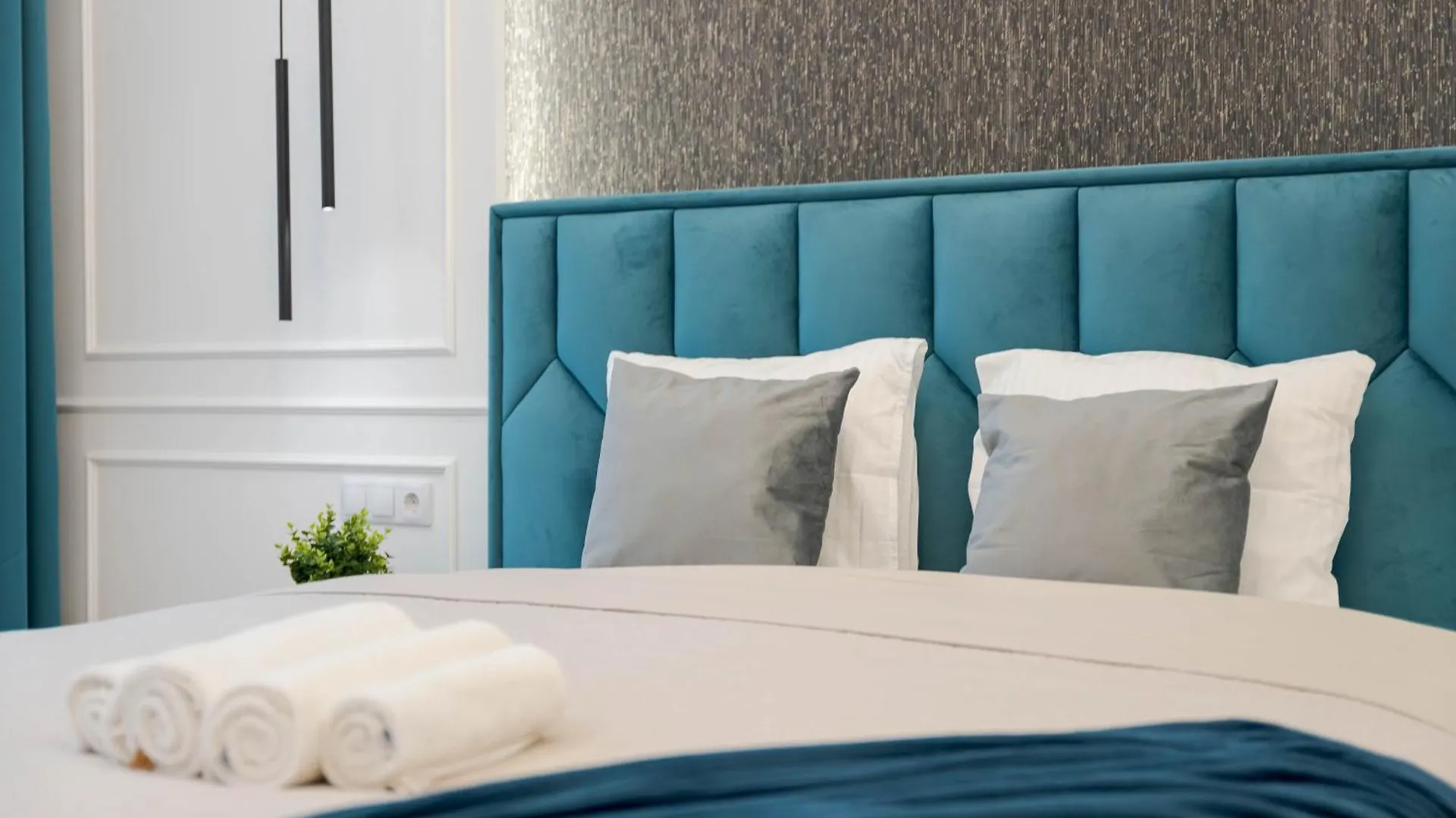 High-End Grand Elizabeth Residence Next To The New York Cafe Budapest Appartamento